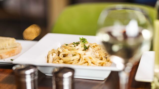 Chez-Maria-Restaurant-3.jpg