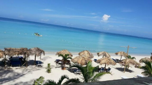 Fun-Holiday-Beach-Hotel-3.jpg