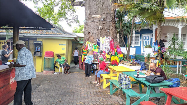 Pork-Pit-Restaurant-2.jpg