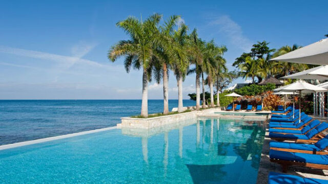 Round-Hill-Hotel-and-Villas-1.jpg