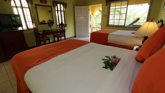 Seastar-Inn-1.jpg