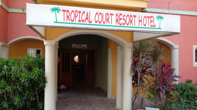 Tropical-Court-Hotel-1.jpg