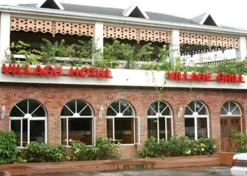 Village-Hotel-1.jpg