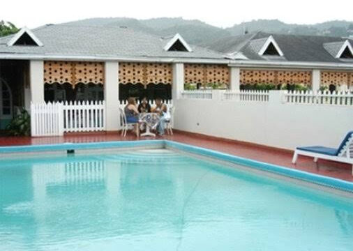 Village-Hotel-3.jpg