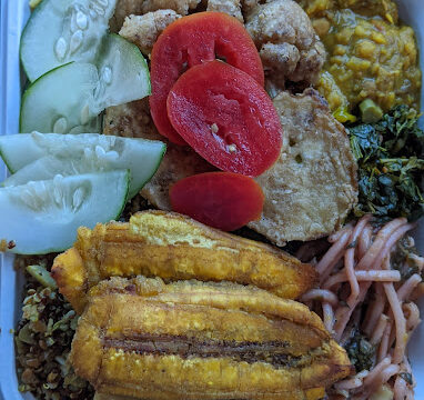 oluchis-ital-and-vgan-food-store-2.jpg