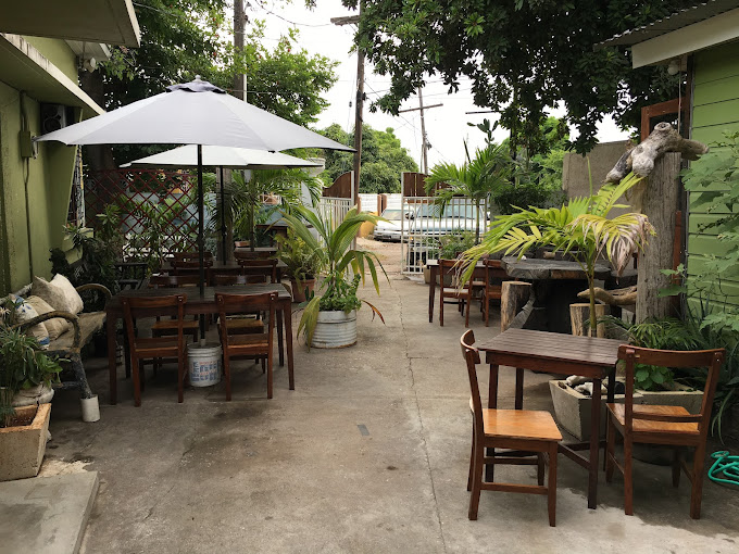 4teen Bistro & Pub 1