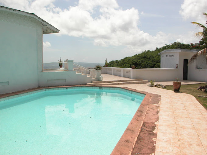 Anchorage Villa