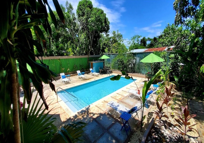Bak A Yaad Hostel and Cottages