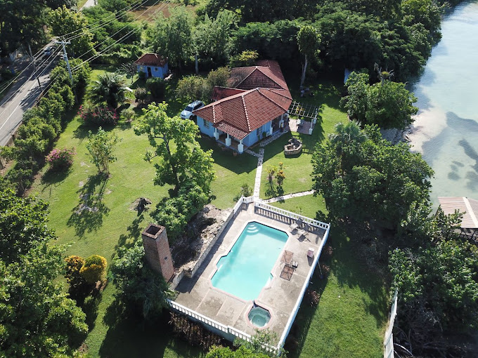 Bel Cove Villa 1