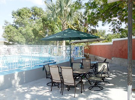 Blair’s Palm View Resort 2