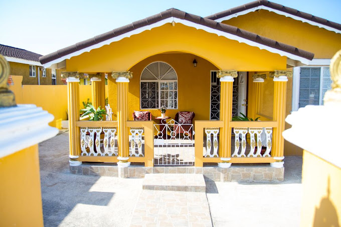Charmsbnb 1