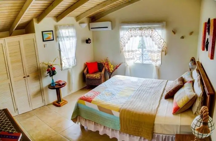 Charmsbnb