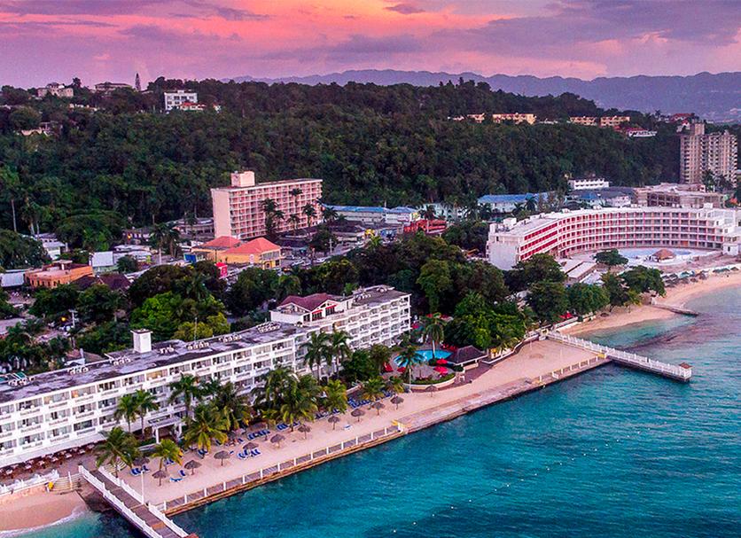 Royal Decameron Montego Beach