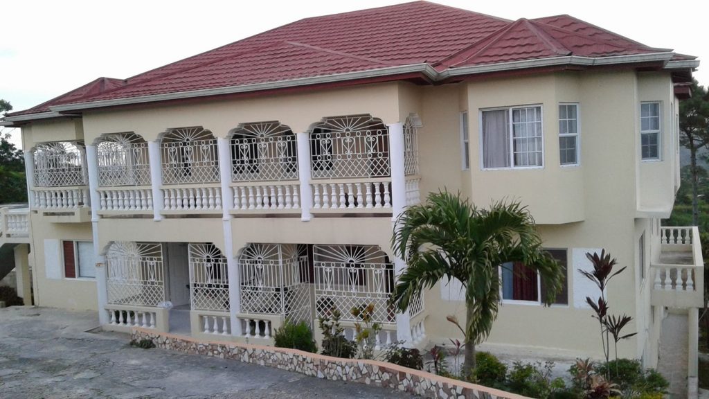 Bryce Hotel and Suites