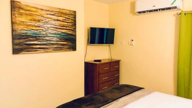 Cozy Waterloo Apartment 2