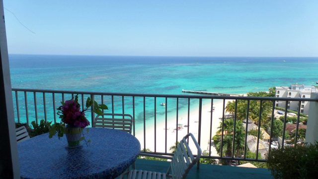 Daydream Beach at Montego Bay Club 2