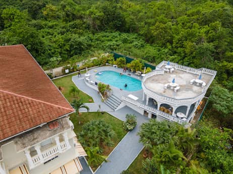 Duncans Villa 2