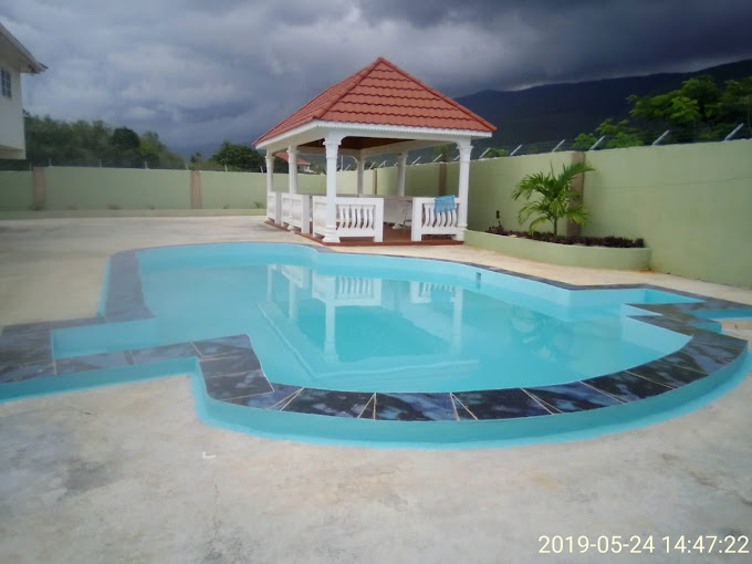 Eves Rock Away Villa