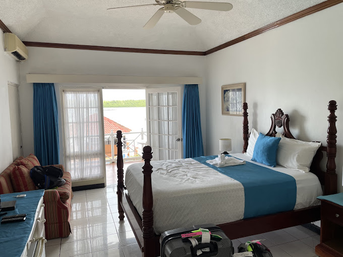 Fisherman’s Inn Hotel 1