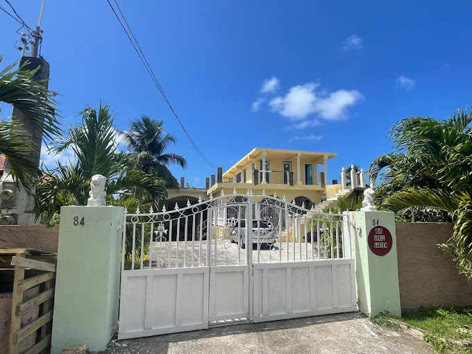 Grace Garden Guesthouse 2