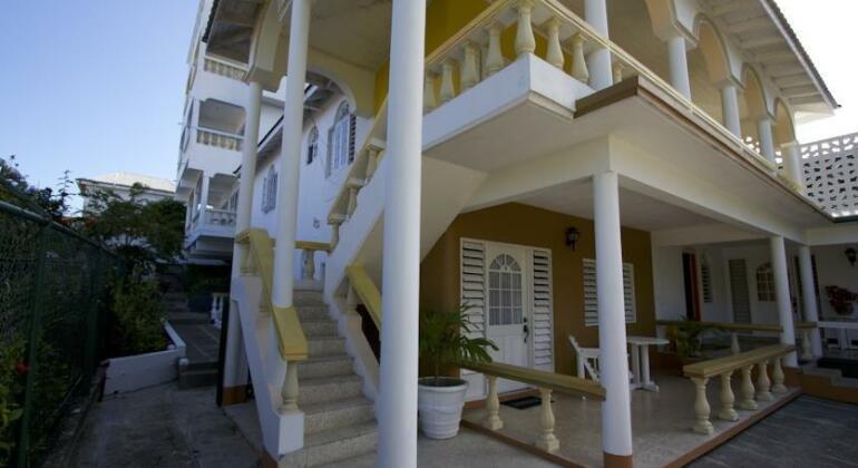 Gray’s Gardenville 1