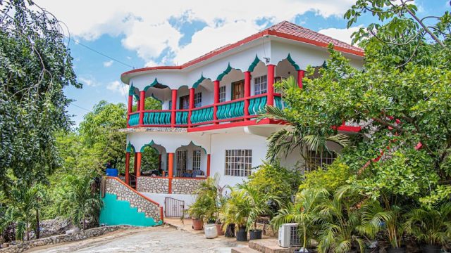 Haley’s Paradise at Blue Hole 1