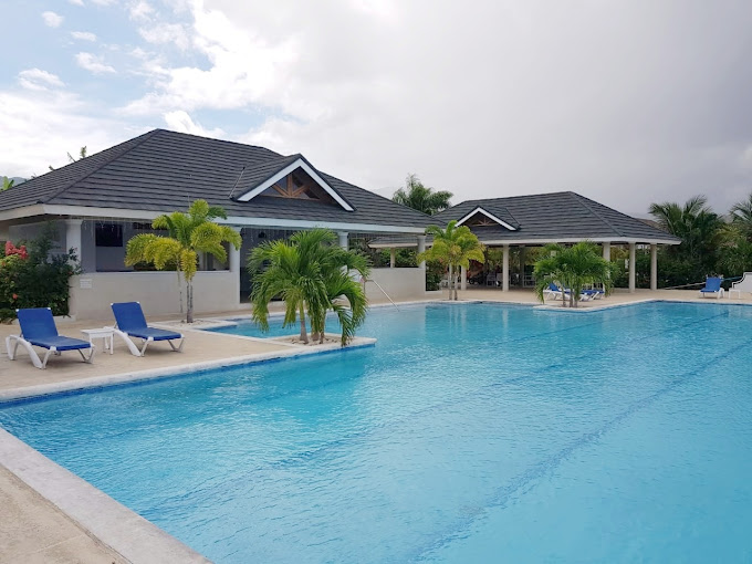 I Heart Travel Jamaica