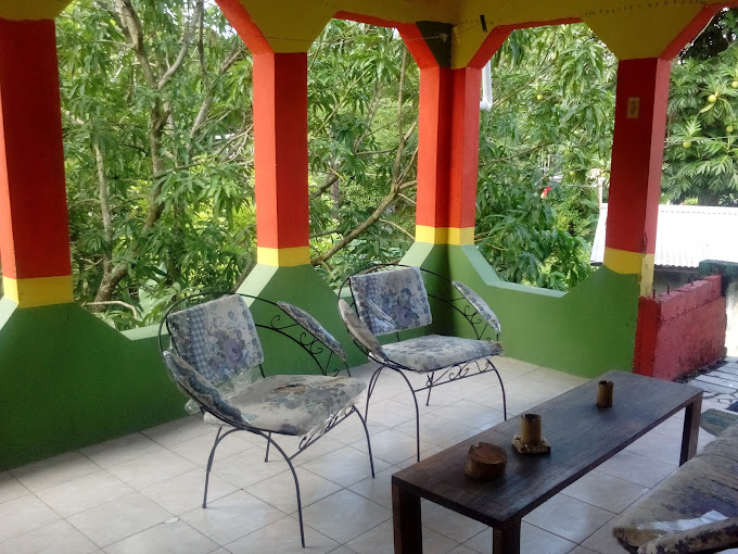 Irie Vibe’z Hostel