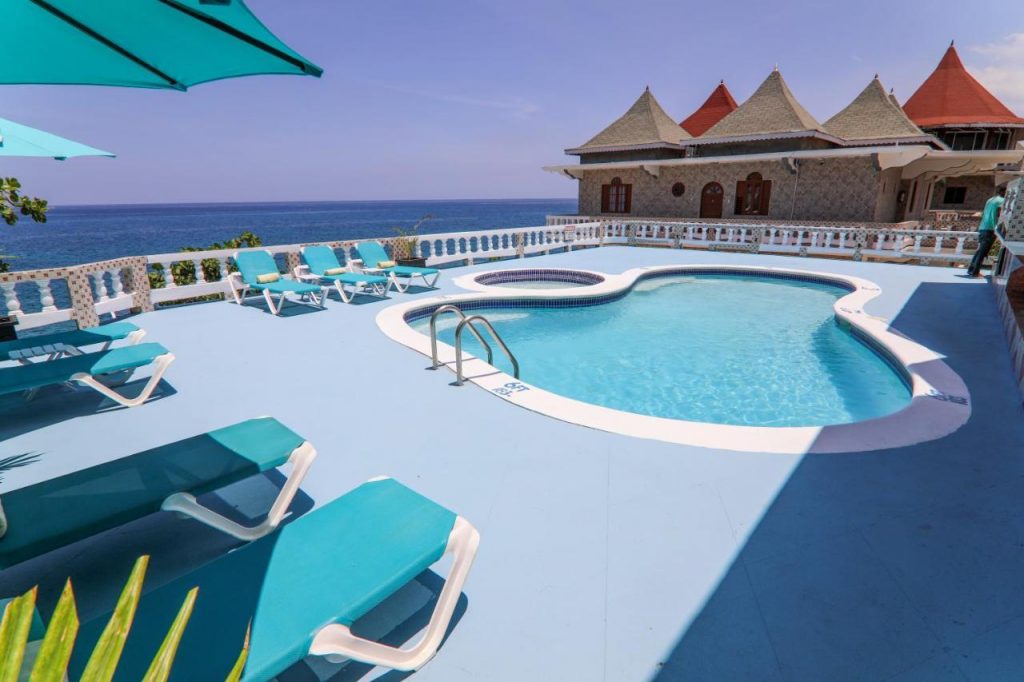 Kaisers Hotel & Resort