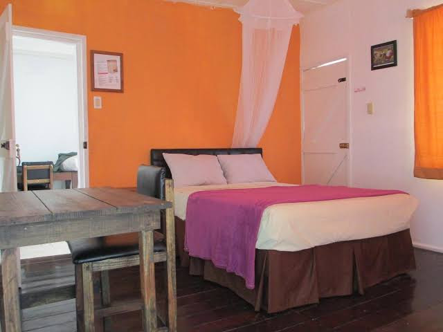 Kingsworth Bed and Breakfast 1