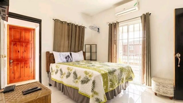 Lakeview Manor B&B Moneague 2