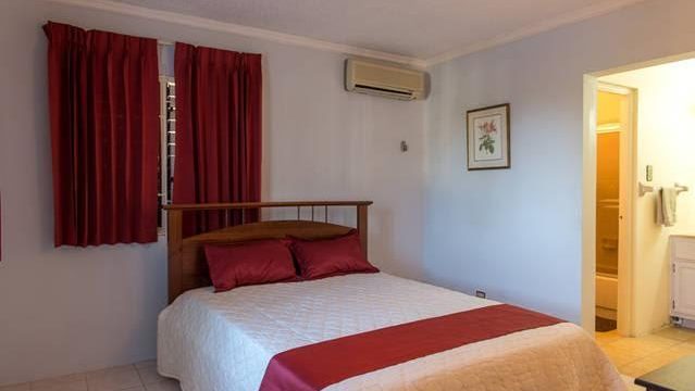 Lawrence Pool House 2