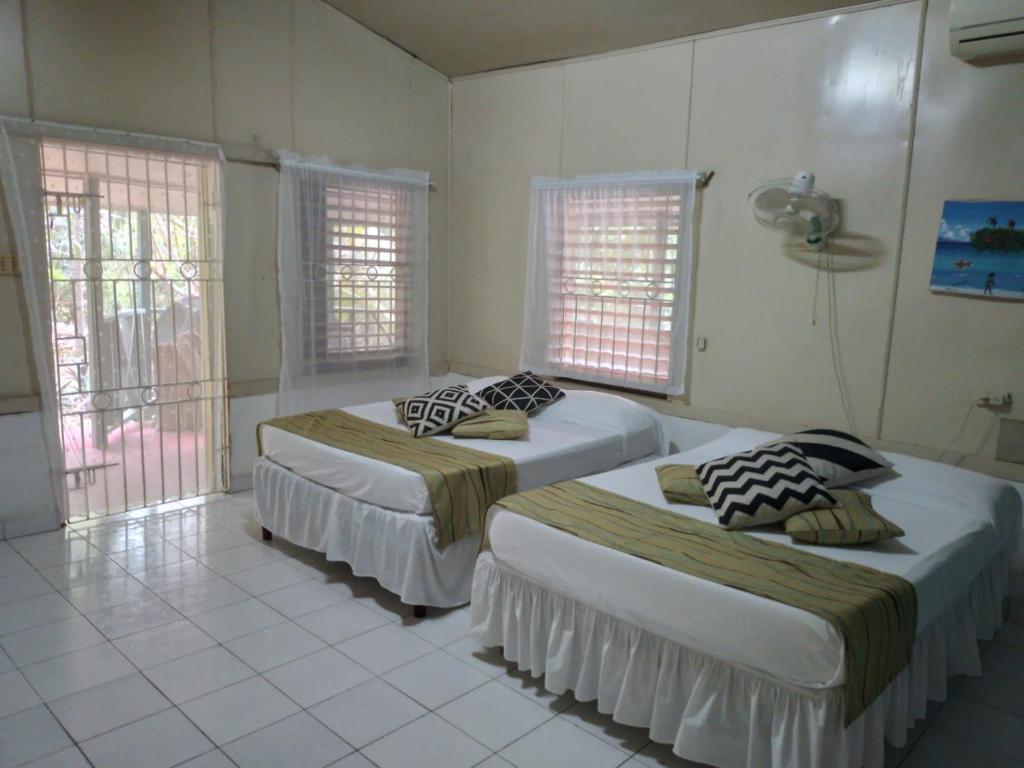 Moves Rasta Cottage 1