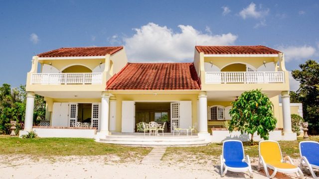 Negril Beach Villa 1