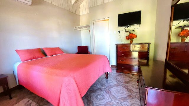 New Moon Cottage & Suites 1