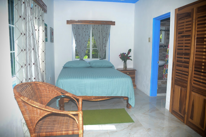 Robin Hood Guest House 2