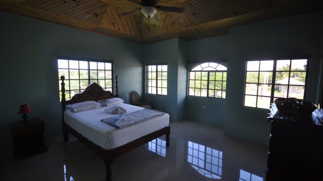 Rockstar Treasure Beach Bed & Breakfast Hotel 1