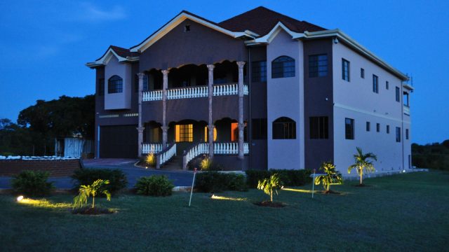 Rockstar Treasure Beach Bed & Breakfast Hotel 2