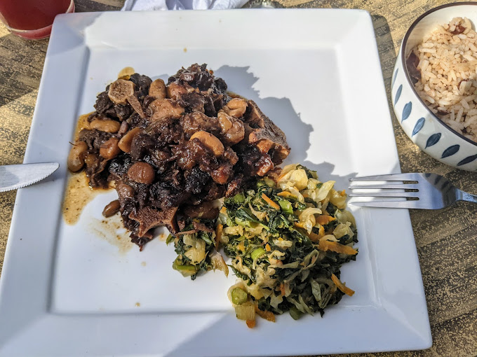 2G’s Restaurant and Sports Bar 2