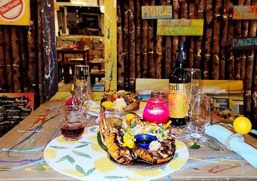 Inna De Lawn Restaurant 1