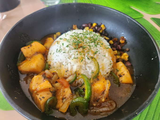 Julie Mango Restaurant 2