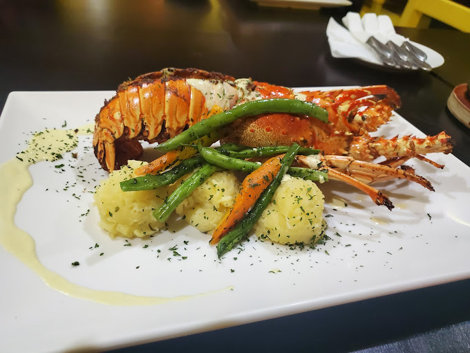 Living Room Bar and Dining