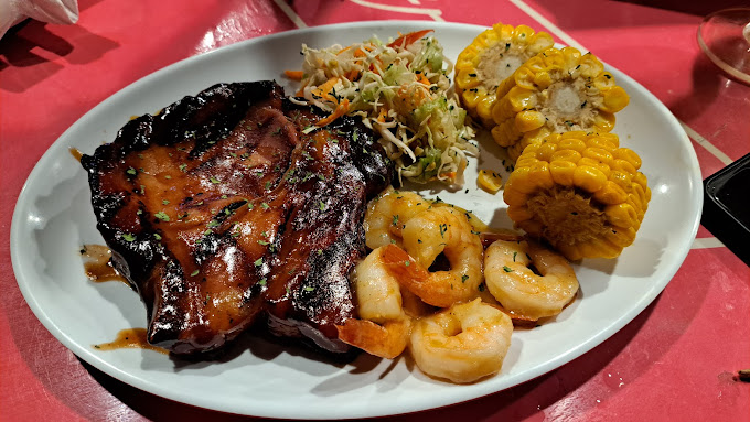 Lucky Crab Seafood Bar & Grill 1