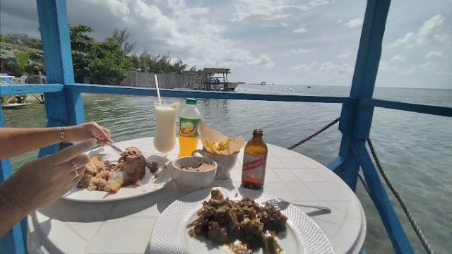 Memorabilia Restaurant And Bar 2