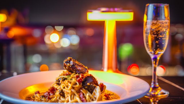 RawBar Restaurant & Lounge 1