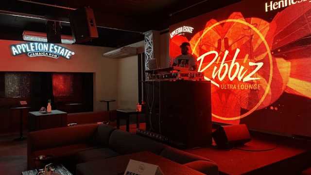 Ribbiz Ultra Lounge 2