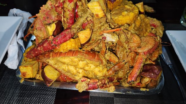 Roots 21 Bar & Kitchen 2