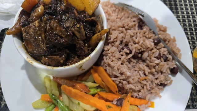 Solace Restaurant & Lounge 2