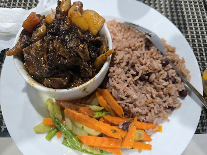 Solace Restaurant & Lounge 2