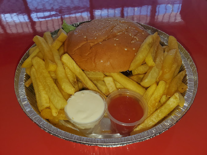 Ally’s Pizza and More 43